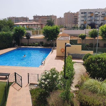 Апартаменты Piso Centro De Granada Junto Al Metro Экстерьер фото